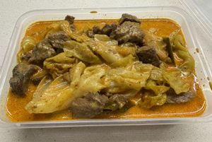 Beef with Cabbage Curry